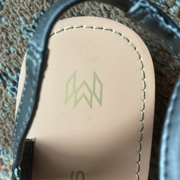 Women’s size 9/10 Malvados Sia Flip Flop - Comet - Picture 5 of 6